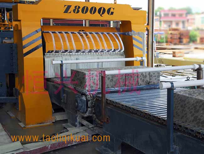 陶粒泡沫(mo)混凝土砌(qì)塊切割設(she)備|水泥發(fā)泡磚切割(gē)生産線